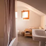 La Casa Amarilla * ルビエロス・デ・モラ